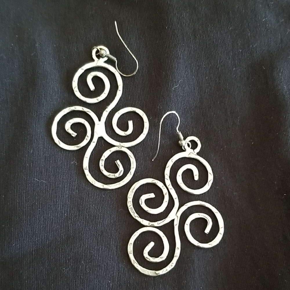Elegant Silver Swirl Earrings